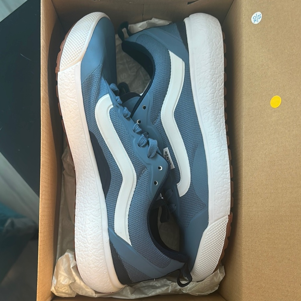 Vans Blue and White Sneakers, ultrarange exo, size 9 women’s, 7.5 men’s. NIB.